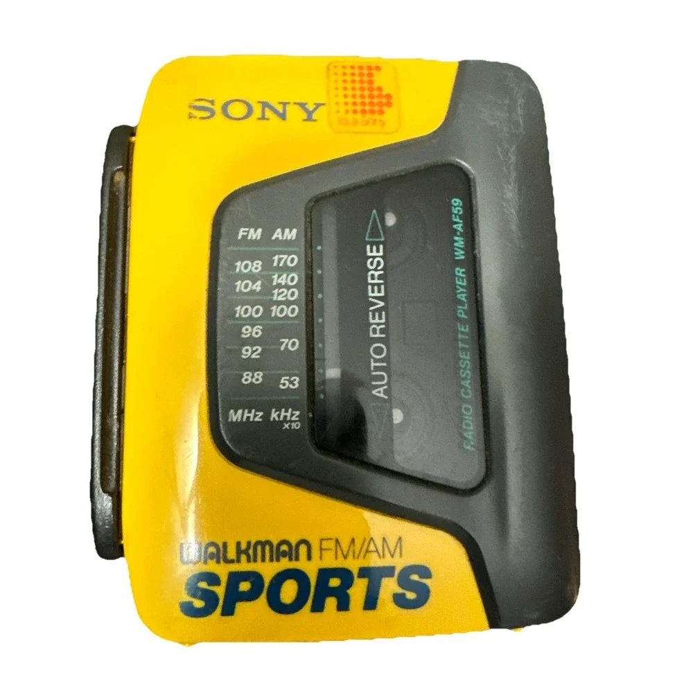 Sony Sports Walkman WM-AF59 AM/FM Radio Cassette Player Tape Yellow Tested READ